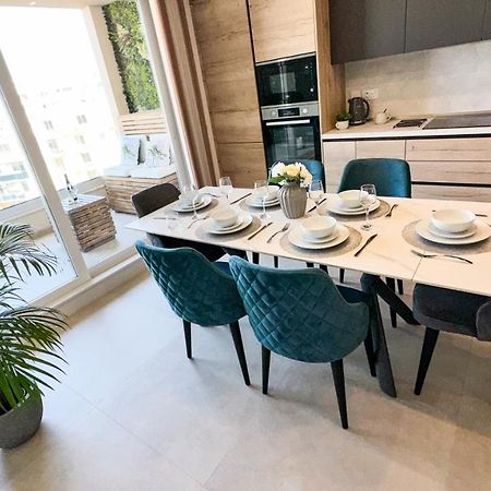 Honeycomb Designer Apartment เซนต์พอลส์เบย์ ภายนอก รูปภาพ